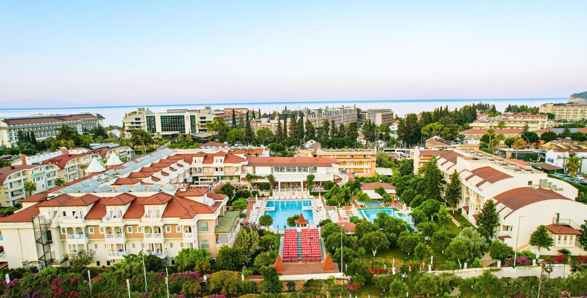 Viking Garden Hotel 凯梅尔 外观 照片