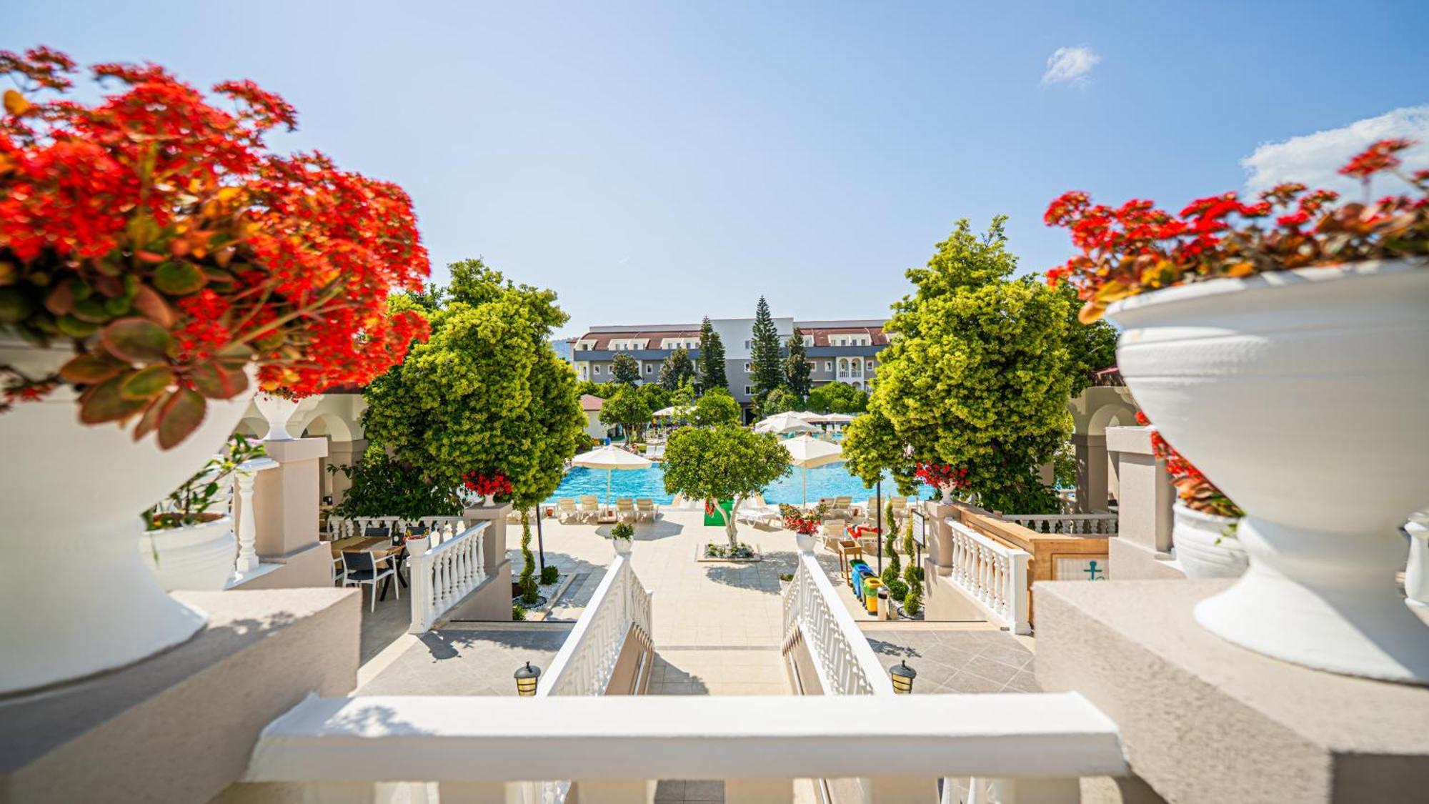 Viking Garden Hotel 凯梅尔 外观 照片